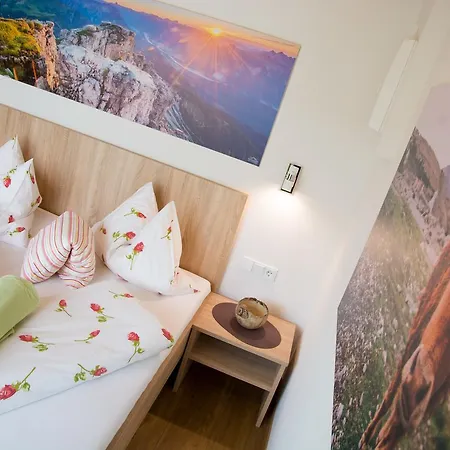 Alpenapart Singer - Contactless Check-in