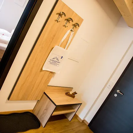 Alpenapart Singer - Contactless Check-in * Reutte