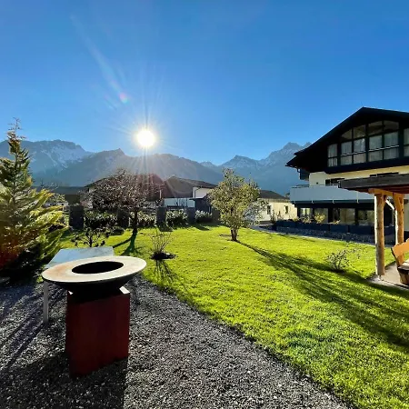 Alpenapart Singer - Contactless Check-in *