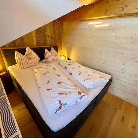 Alpenapart Singer - Contactless Check-in *