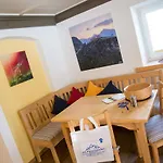 Alpenapart Singer - Contactless Check-in